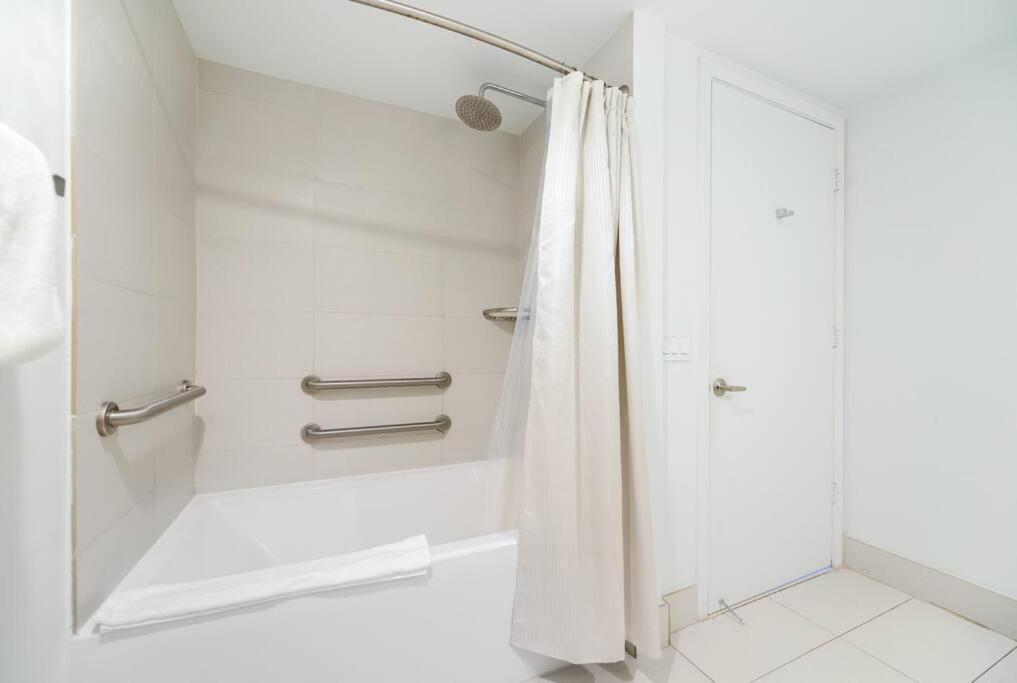 Awesome 2Br Condo Beachwalk Resort ฮาลลันเดลบีช ภายนอก รูปภาพ