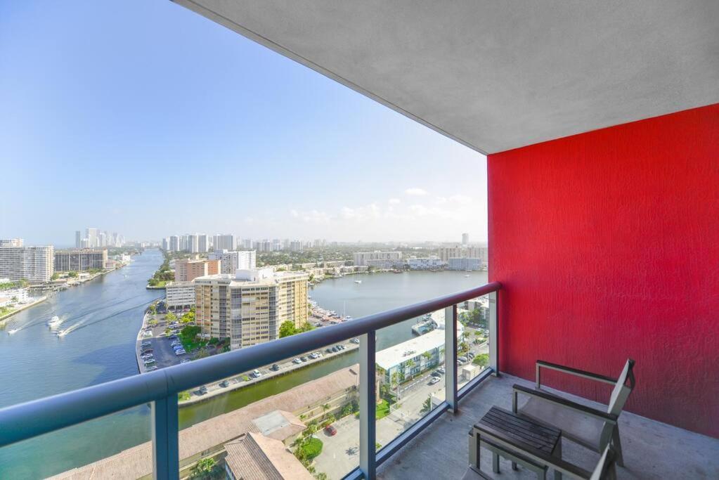 Awesome 2Br Condo Beachwalk Resort ฮาลลันเดลบีช ภายนอก รูปภาพ
