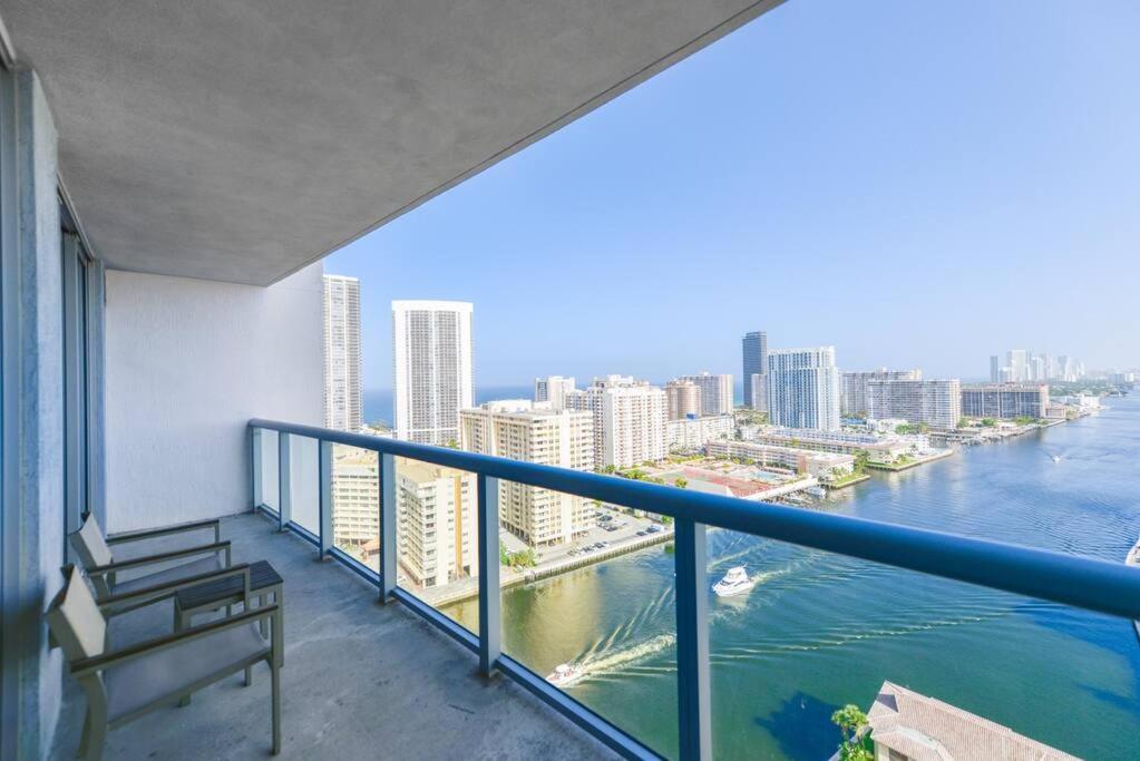 Awesome 2Br Condo Beachwalk Resort ฮาลลันเดลบีช ภายนอก รูปภาพ