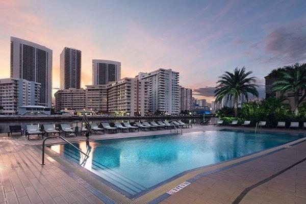 Awesome 2Br Condo Beachwalk Resort ฮาลลันเดลบีช ภายนอก รูปภาพ